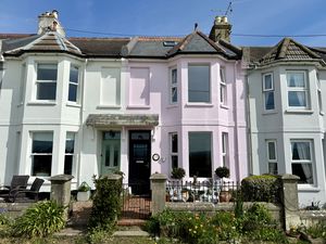 Photo 1- click for photo gallery